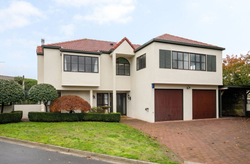 22 Arcus Street, St Andrews, Hamilton - Carousel 1