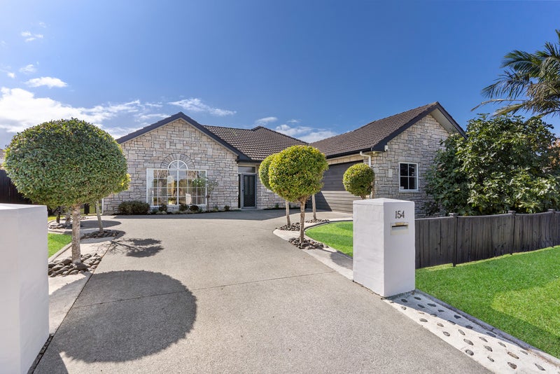 154 Kilkenny Drive, East Tamaki Heights, Auckland - Carousel 1