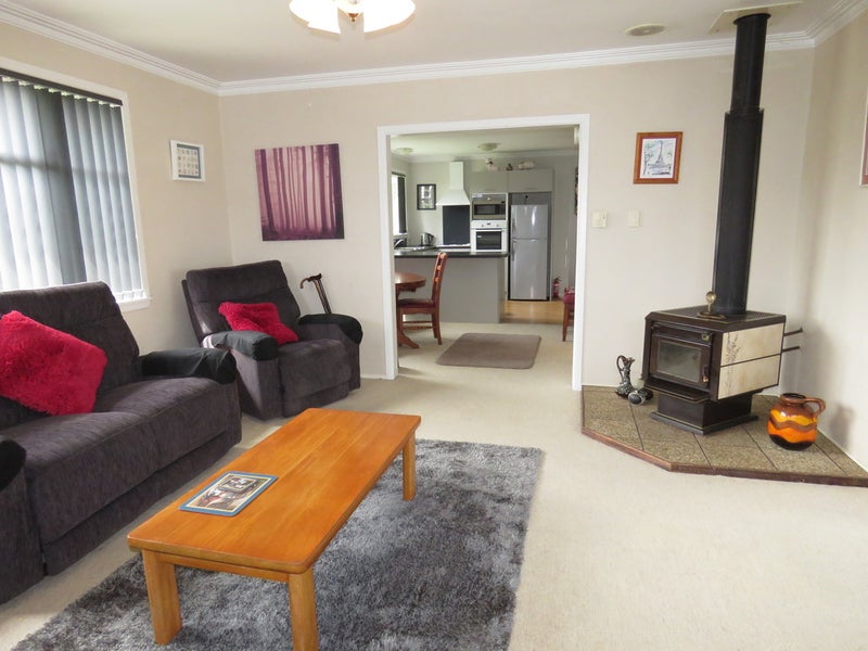 450 Carrington Street, Upper Vogeltown, New Plymouth - Carousel 2