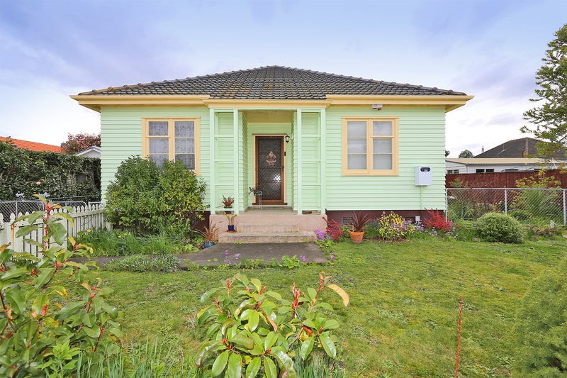 816 Tamatea Street, Mahora, Hastings - Carousel 1