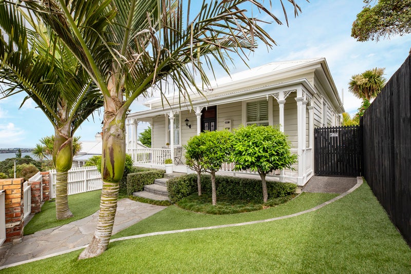16 Matiere Road, Onehunga, Auckland - Carousel 1