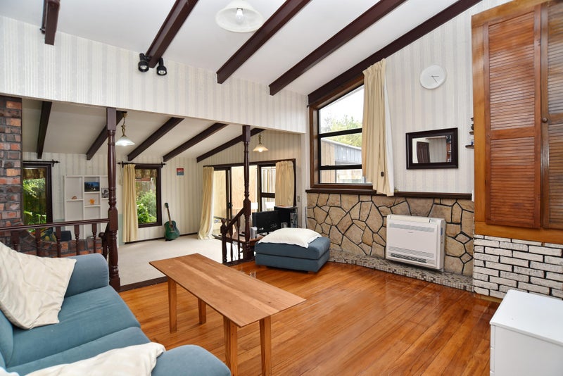 34 Warren Crescent, Hillmorton, Christchurch - Carousel 1