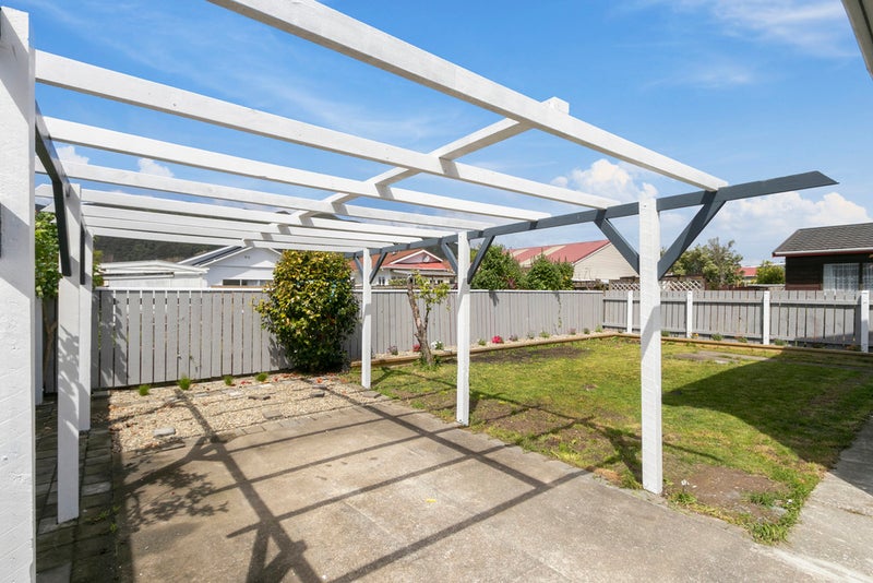 2/35 Leighton Avenue, Waiwhetu, Lower Hutt - Carousel 19