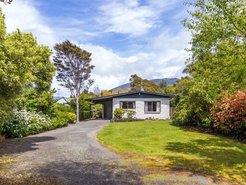 8 Koura Street, Tūrangi - Carousel 1