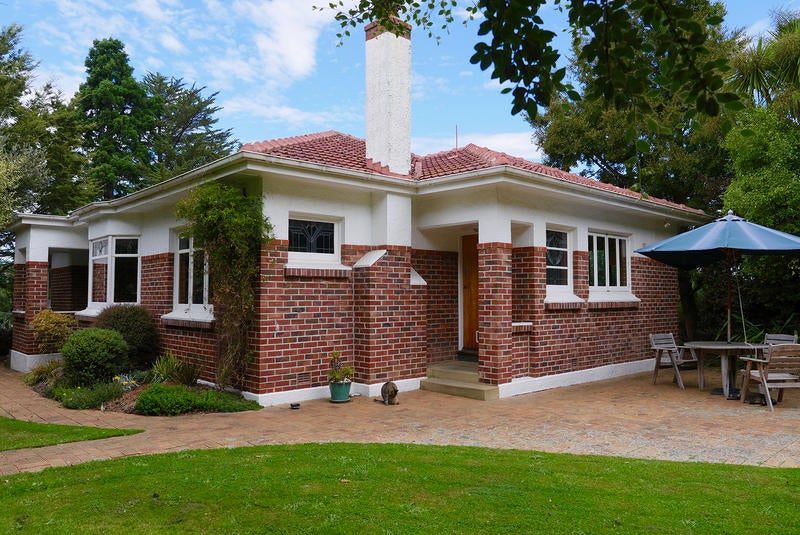 64 Queen Street, North Dunedin, Dunedin - Carousel 1