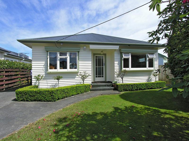 9 Anderson Grove, Epuni, Lower Hutt - Carousel 1