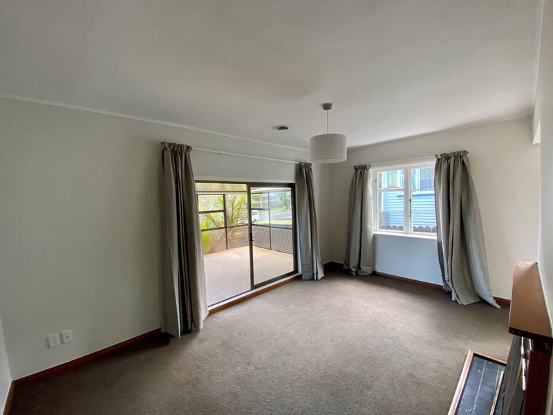 12 Cadman Avenue, Waterview, Auckland - Carousel 2