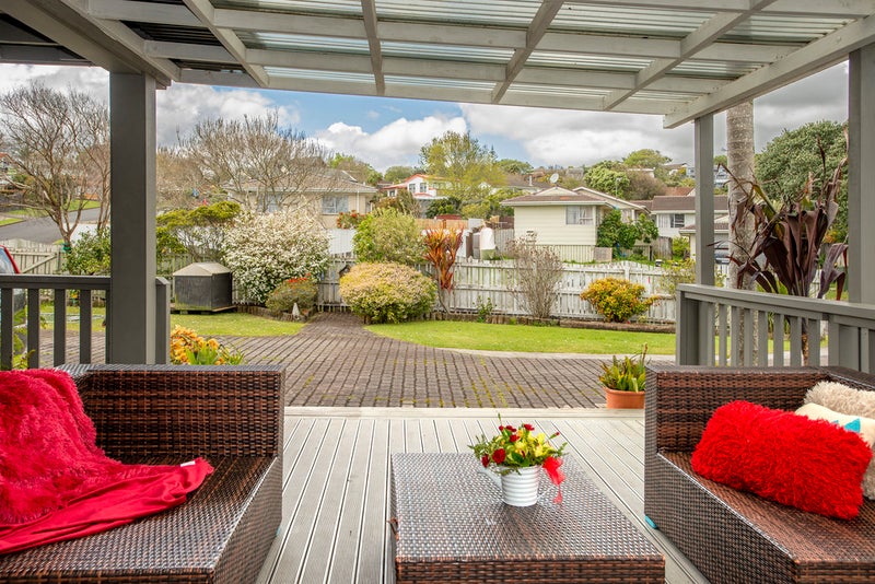 38 Charntay Avenue, Clover Park, Auckland - Carousel 1