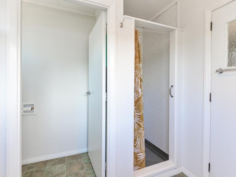 1017 Frederick Street West, Mahora, Hastings - Carousel 18