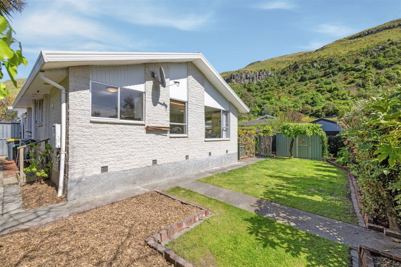 2/3 Cascade Place, Sumner, Christchurch - Carousel 12