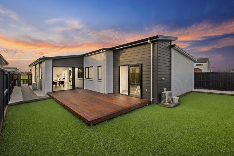 9 Earp Crescent, Chartwell, Hamilton - Carousel 17