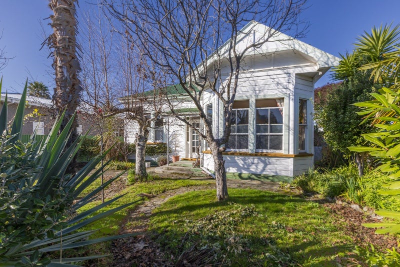 131 Nelson Crescent, Napier South, Napier - Carousel 2