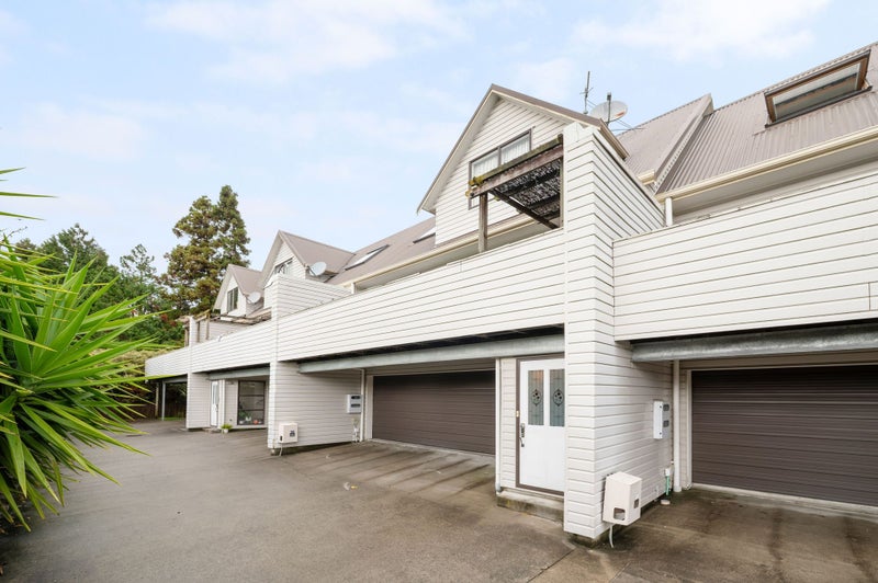 12C Dowding Street, Melville, Hamilton - Carousel 1