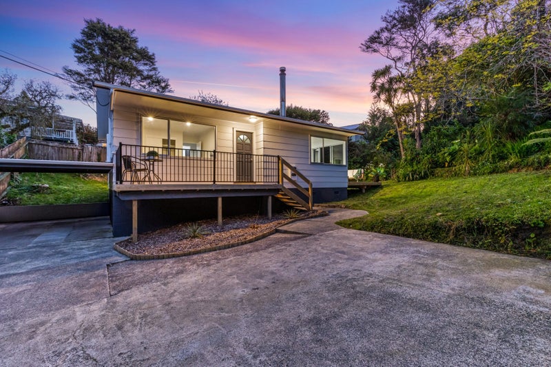 2/9A De Val Drive, Titirangi, Auckland - Carousel 2