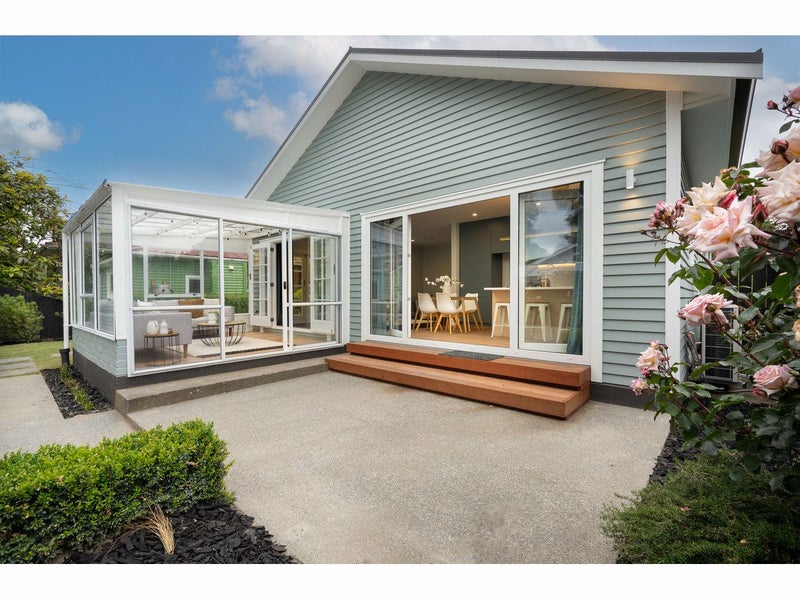 2/71 Ashgrove Terrace, Somerfield, Christchurch - Carousel 1