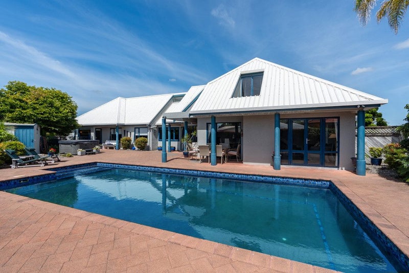 5 Earls Court, Hillcrest, Hamilton - Carousel 1