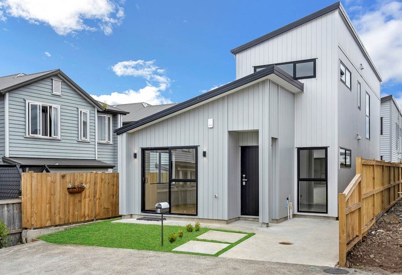 5 Military Lane, Papakura, Papakura - Carousel 18