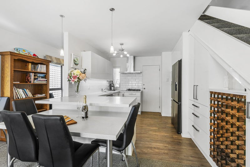 6 George Street, Thorndon, Wellington - Carousel 2