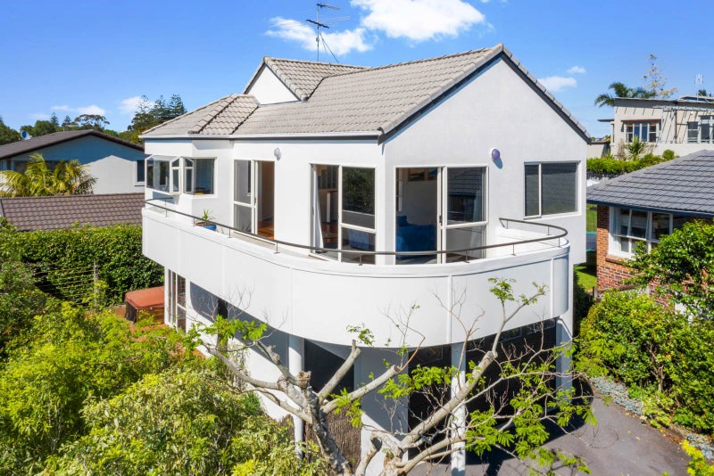 3/175 Riddell Road, Glendowie, Auckland - Carousel 2