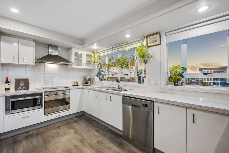 2F/68 Mokoia Road, Birkenhead, Auckland - Carousel 2