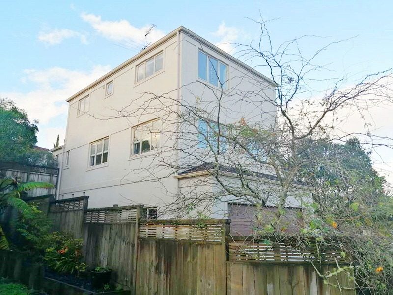 17 Belle Verde Drive, Sunnynook, Auckland - Carousel 1