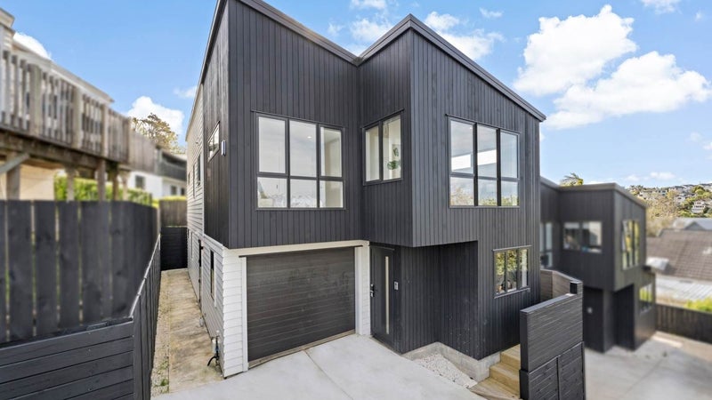 83A Penzance Road, Mairangi Bay, Auckland - Carousel 1