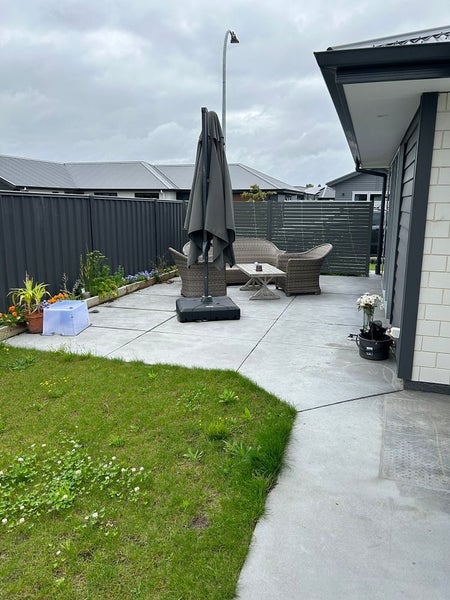 2 Meech Way, Frimley, Hastings - Carousel 9