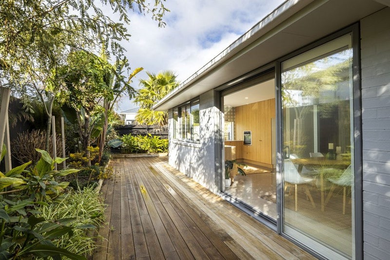 188A Seaview Road, Westown, New Plymouth - Carousel 1