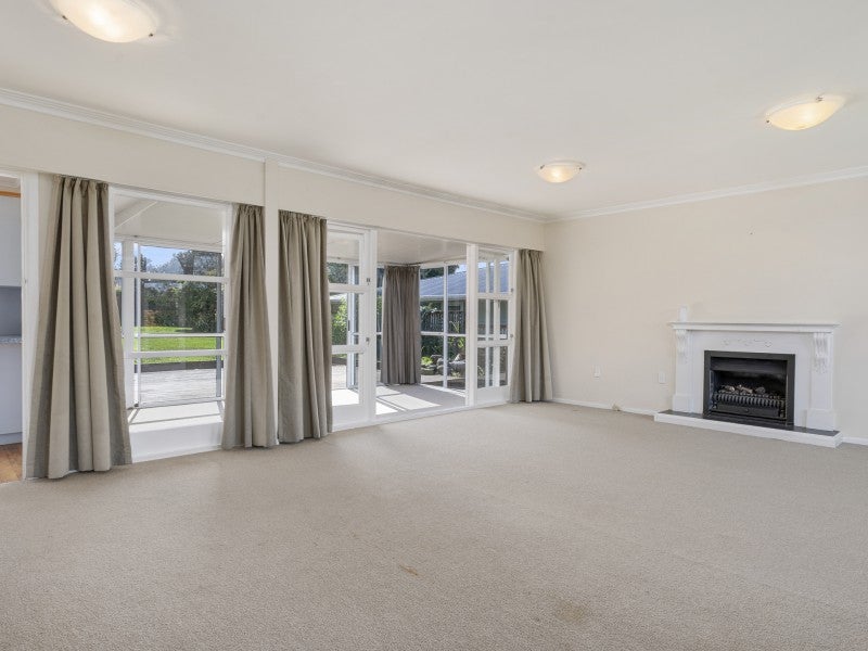 14 Doralto Road, Frankleigh Park, New Plymouth - Carousel 2