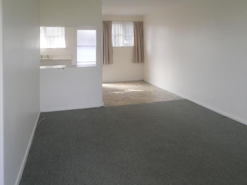 2/22 Beatrix Street, Avondale, Auckland - Carousel 2