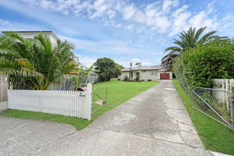 64 Fisher Crescent, Otara, Auckland - Carousel 1