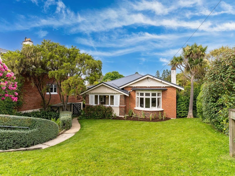 45 Drivers Road, Maori Hill, Dunedin - Carousel 1