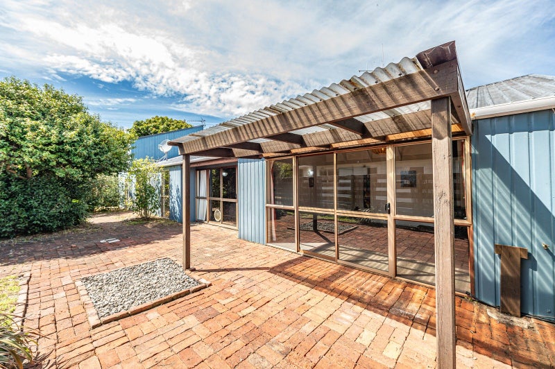 11 Banks Place, Tawhero, Whanganui - Carousel 2