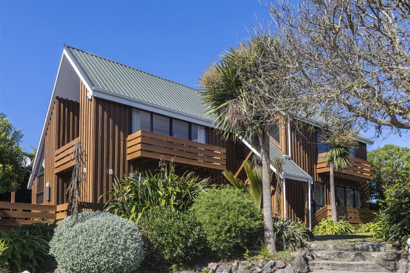 24 Belleview Terrace, Mount Pleasant, Christchurch - Carousel 1