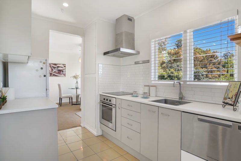 2/70 Gowing Drive, Meadowbank, Auckland - Carousel 2