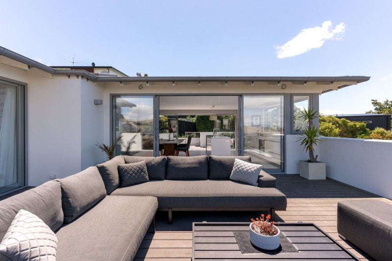 220 Clifton Terrace, Clifton, Christchurch - Carousel 2