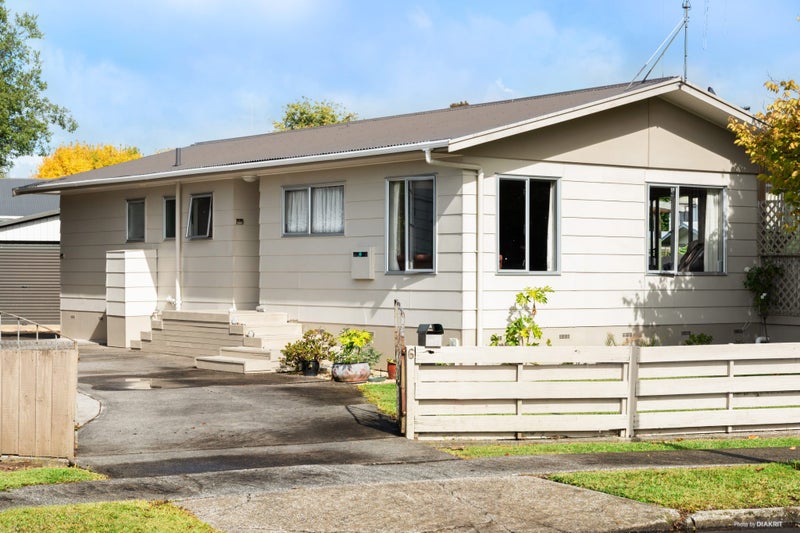 6 Olive Place, Nawton, Hamilton - Carousel 1