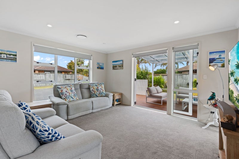 65 Carrington Drive, Papamoa Beach, Papamoa - Carousel 2