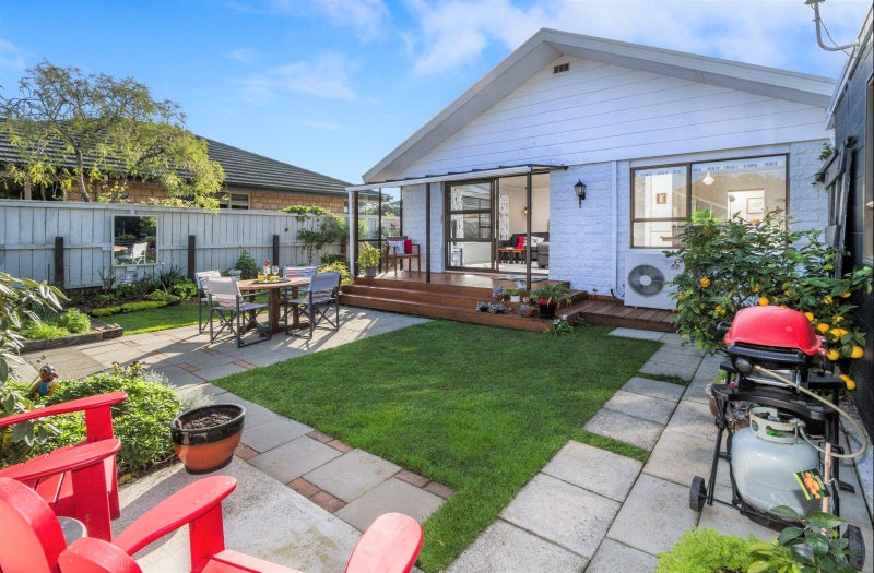 2/74 Cambria Street, The Wood, Nelson - Carousel 2