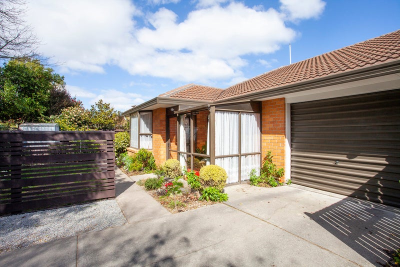 2/15 Topaz Place, Bishopdale, Christchurch - Carousel 2