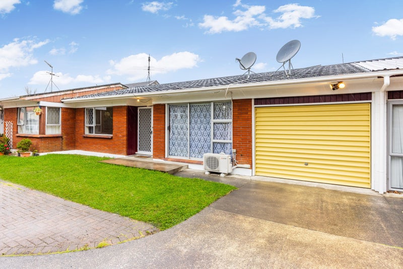 2/34 Landscape Road, Papatoetoe, Auckland - Carousel 2