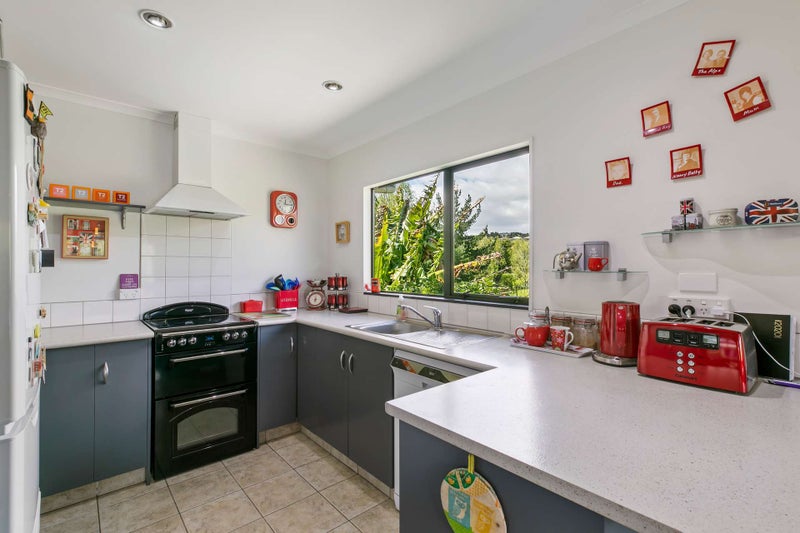 126 Meander Drive, Welcome Bay, Tauranga - Carousel 2