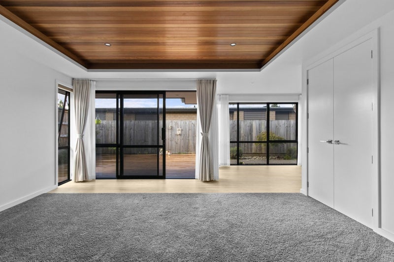 3/16 McCracken Avenue, Hillcrest, Hamilton - Carousel 2