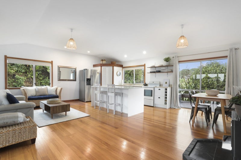 124 Mcentee Road, Waitakere, Auckland - Carousel 1