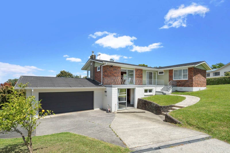 11 Marcel Place, Glenfield, Auckland - Carousel 2