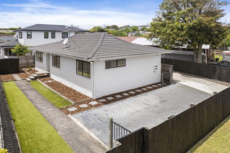3 Cabello Place, Unsworth Heights, Auckland - Carousel 1