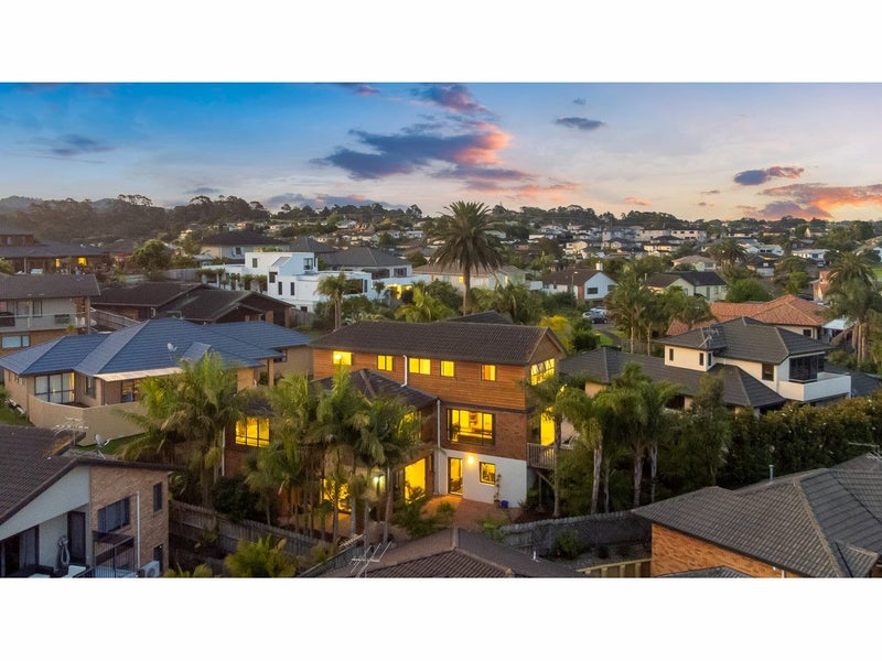 16 San Lorenzo Rise, Henderson, Auckland - Carousel 2