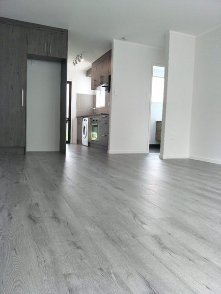 4/2 Grove Road, Sandringham, Auckland - Carousel 2