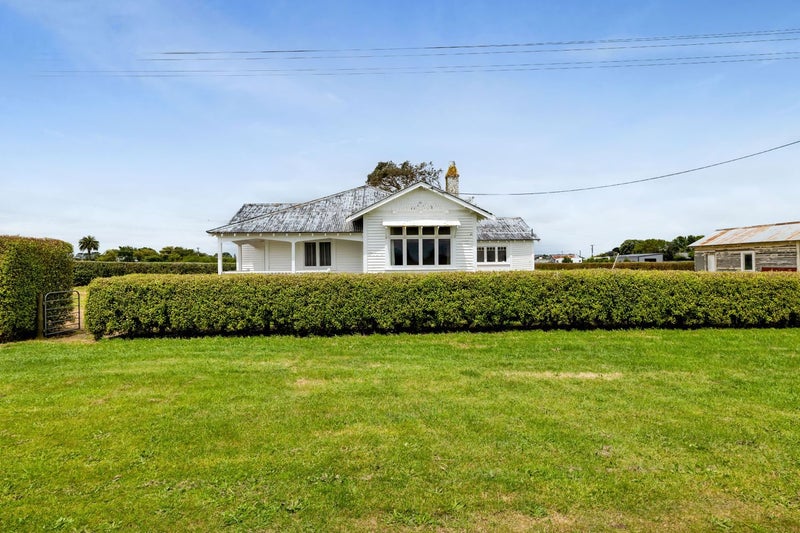 5 Barclay Road, Hawera - Carousel 32