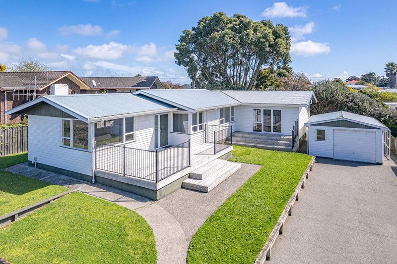 4 Banks Place, Tawhero, Whanganui - Carousel 1